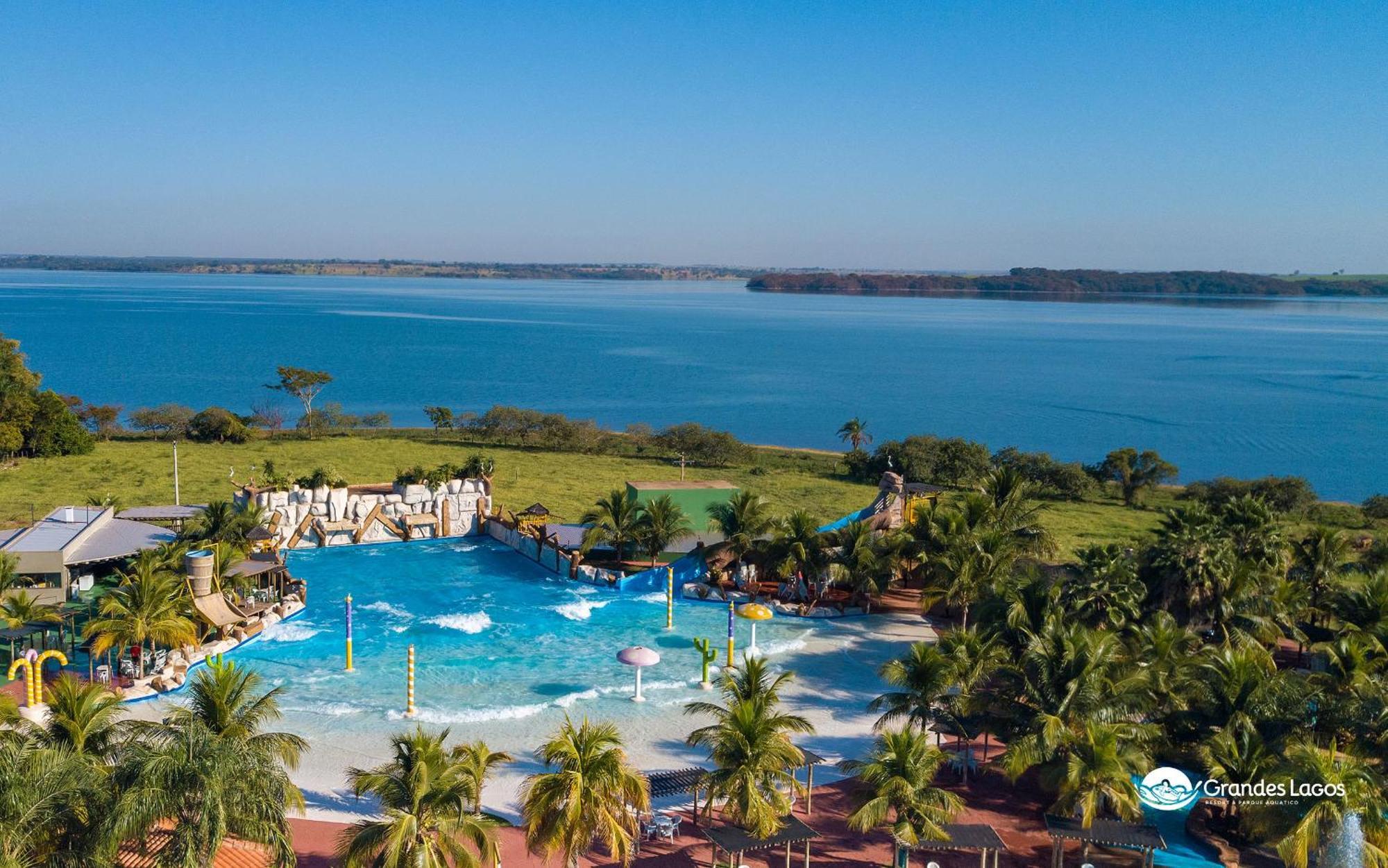 Grandes Lagos Resorts E Parque Aquatico Santa Clara d'Oeste Exteriör bild