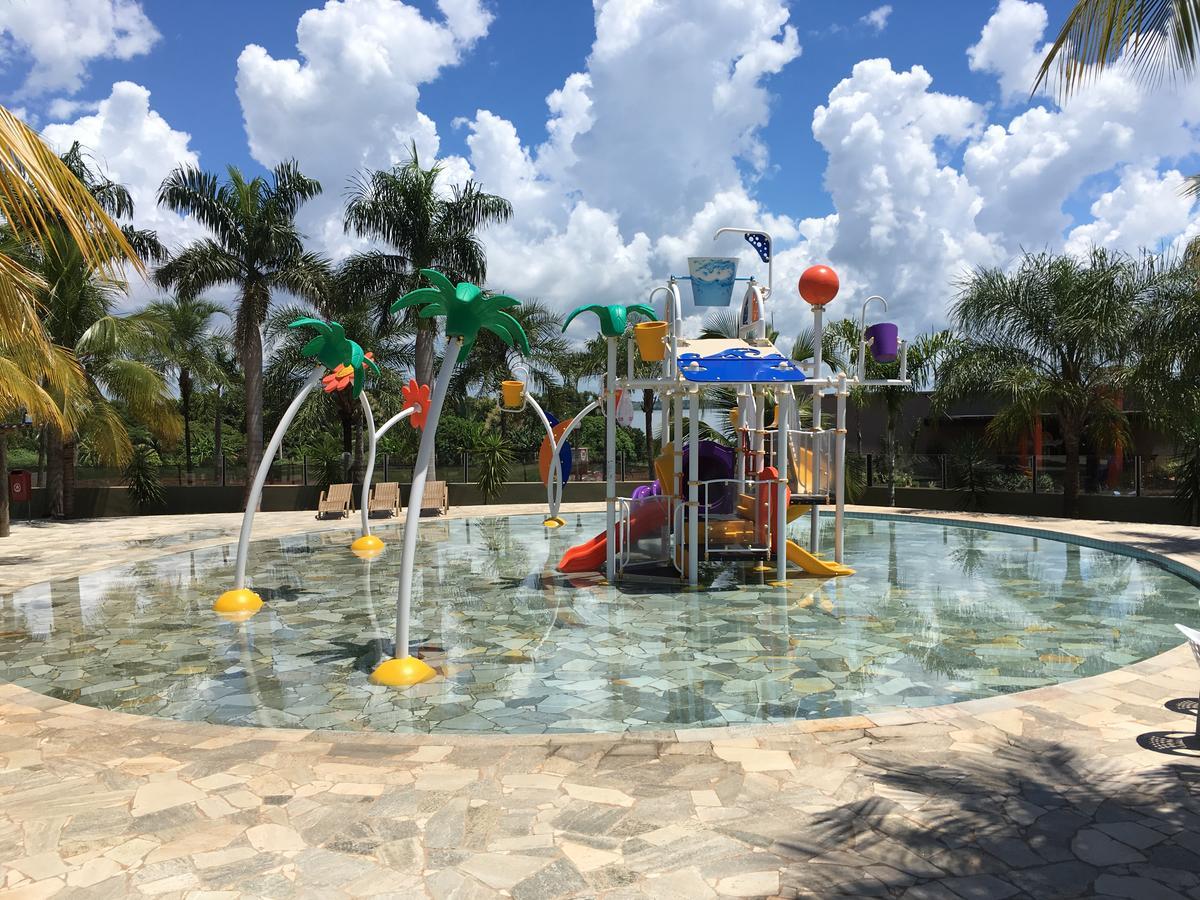 Grandes Lagos Resorts E Parque Aquatico Santa Clara d'Oeste Exteriör bild