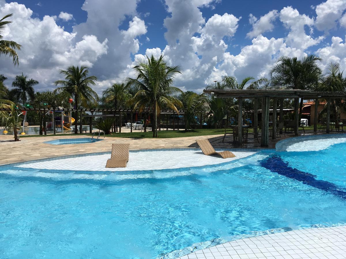 Grandes Lagos Resorts E Parque Aquatico Santa Clara d'Oeste Exteriör bild